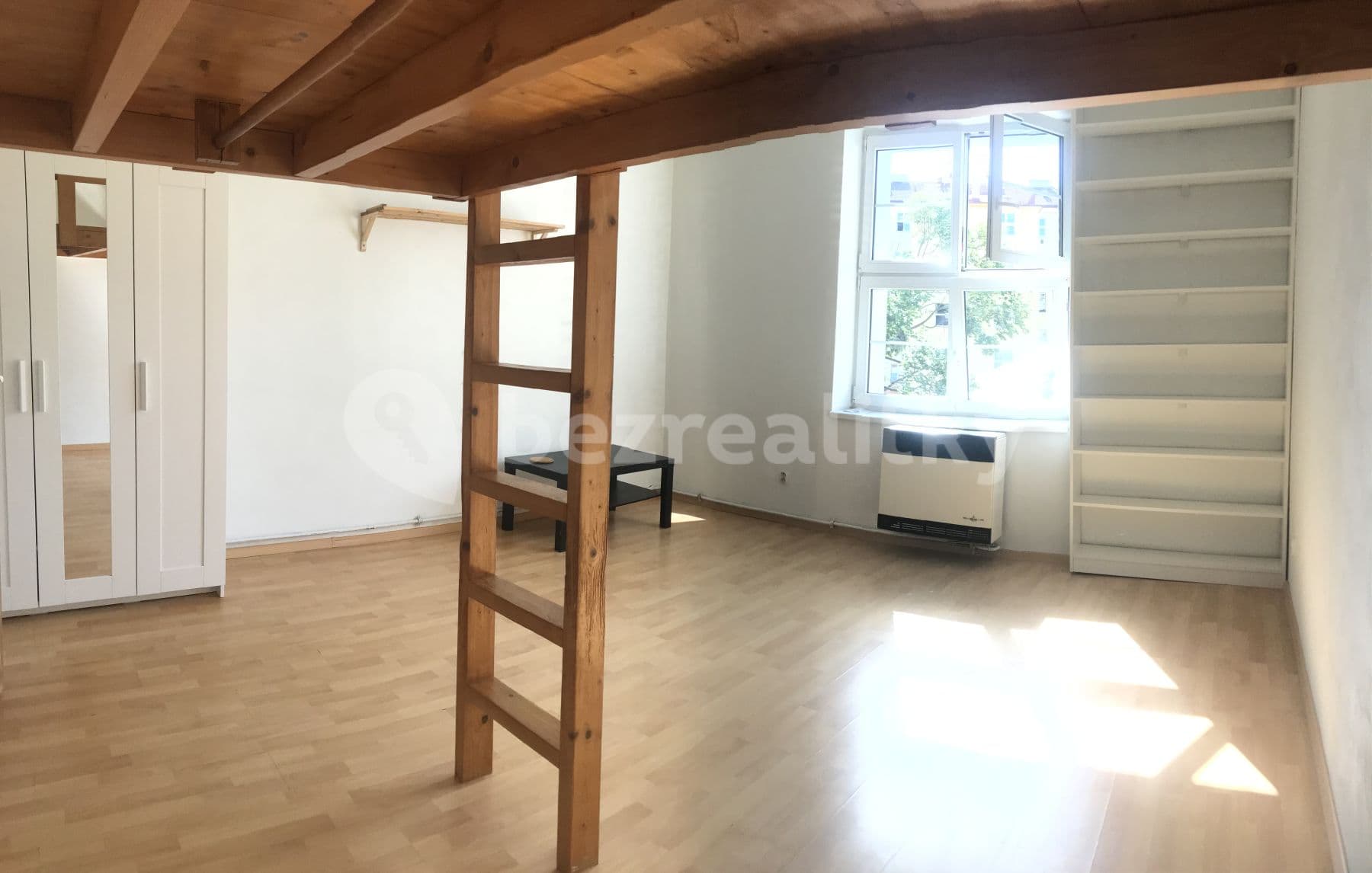 Pronájem bytu 1+1 44 m², Adamovská, Praha, Praha Pronájem bytu 1+1 44 m², Adamovská, Praha, Praha