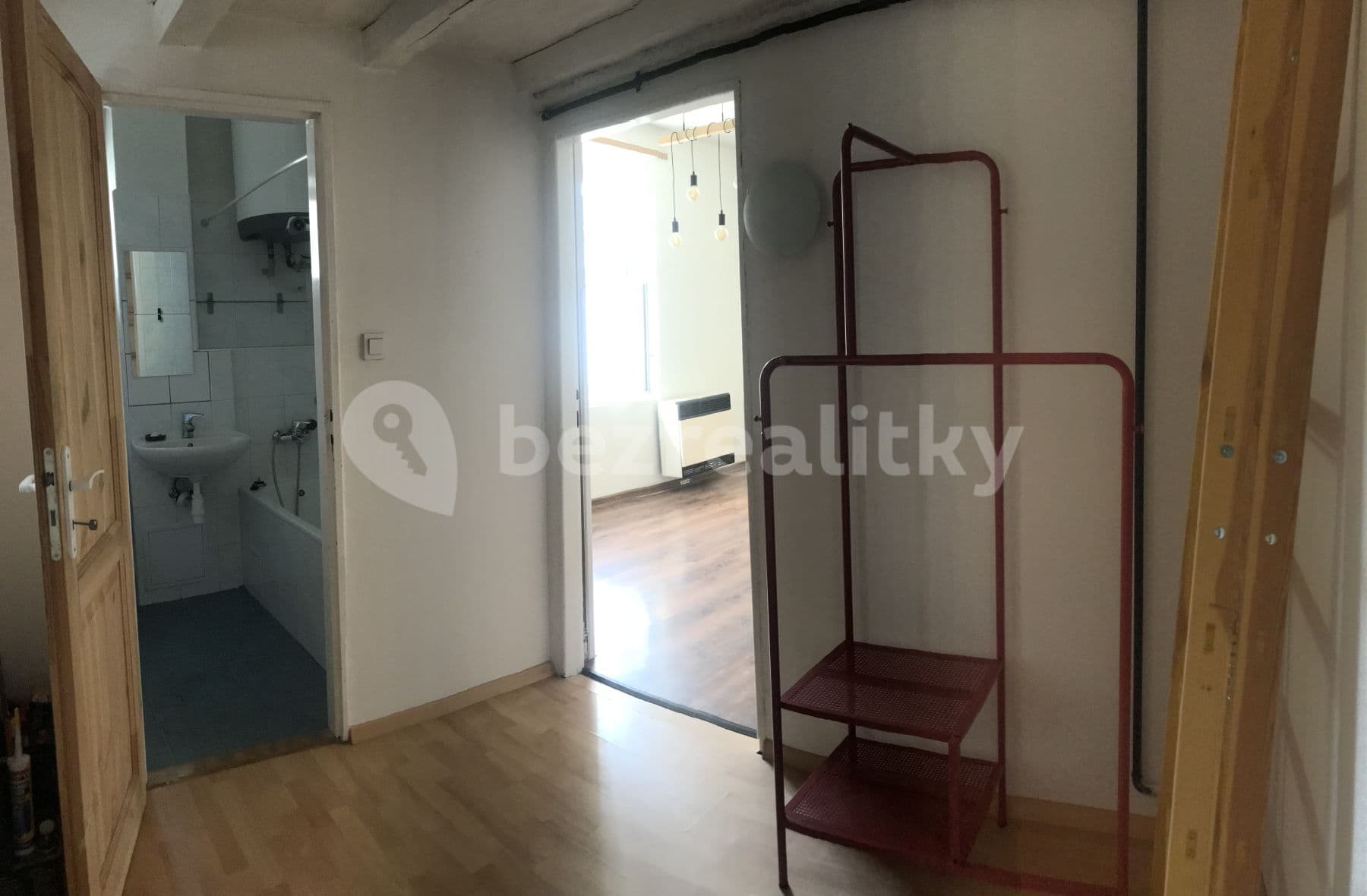 Pronájem bytu 1+1 44 m², Adamovská, Praha, Praha Pronájem bytu 1+1 44 m², Adamovská, Praha, Praha