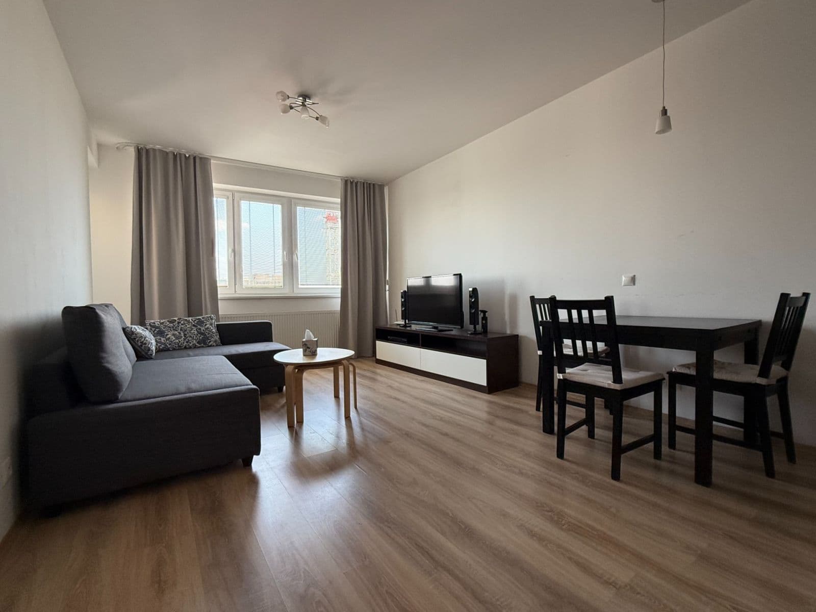 Pronájem bytu 2+kk 52 m², Nárožní, Praha, Praha Pronájem bytu 2+kk 52 m², Nárožní, Praha, Praha