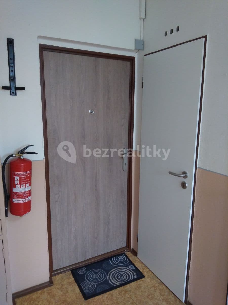 Pronájem bytu 2+kk 41 m², U Hvězdy, Kladno, Středočeský kraj Pronájem bytu 2+kk 41 m², U Hvězdy, Kladno, Středočeský kraj