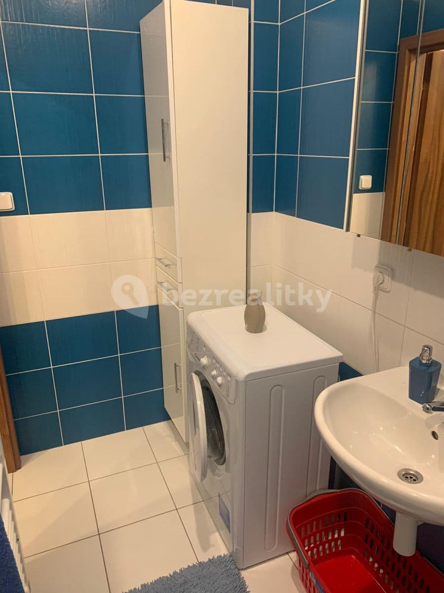 Pronájem bytu 1+1 45 m², Osadní, Praha, Praha Pronájem bytu 1+1 45 m², Osadní, Praha, Praha
