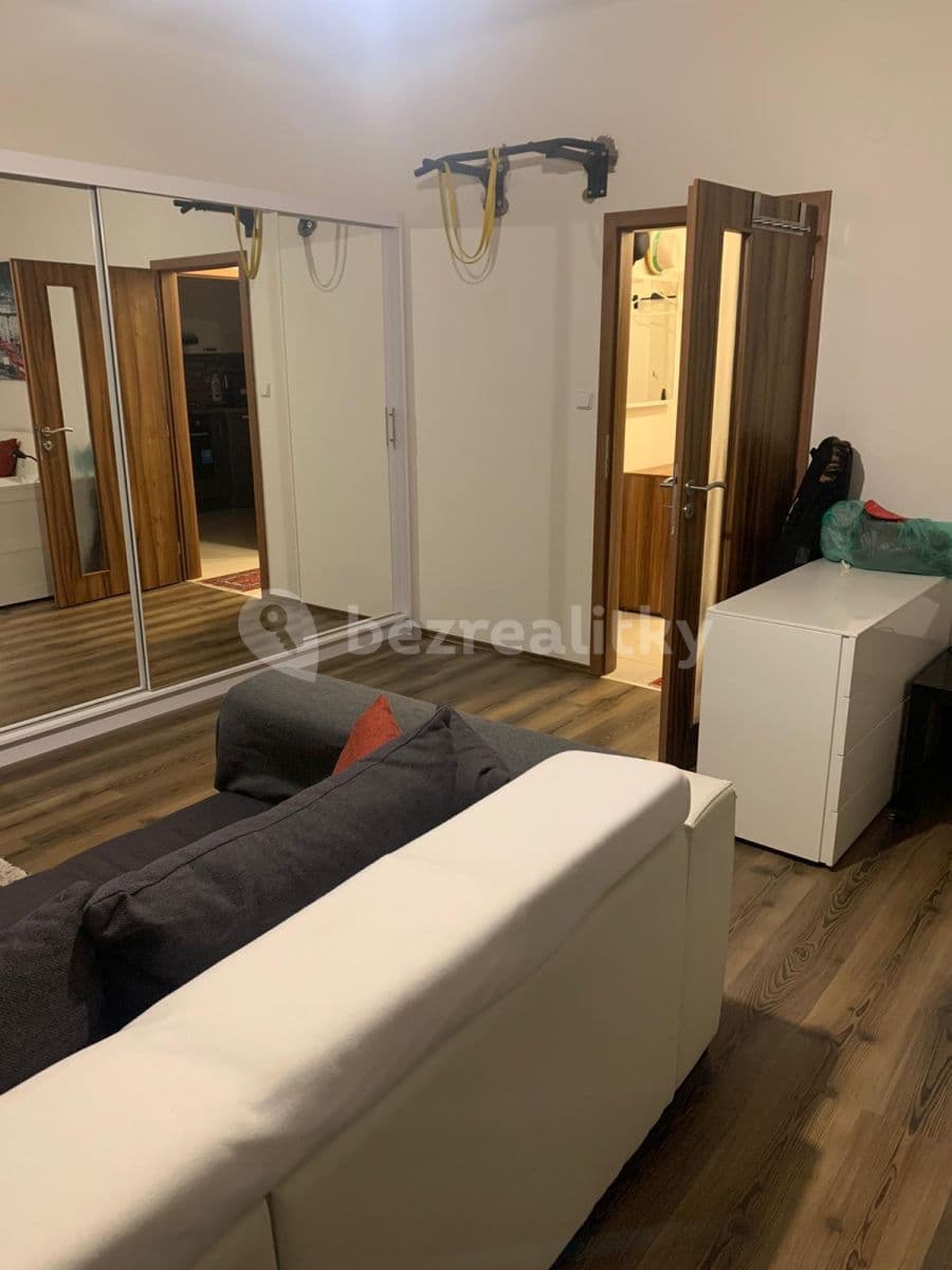 Pronájem bytu 1+1 45 m², Osadní, Praha, Praha Pronájem bytu 1+1 45 m², Osadní, Praha, Praha