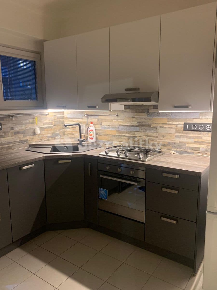 Pronájem bytu 1+1 45 m², Osadní, Praha, Praha Pronájem bytu 1+1 45 m², Osadní, Praha, Praha
