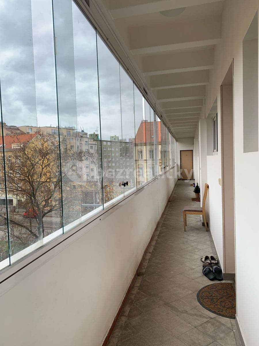 Pronájem bytu 1+1 45 m², Osadní, Praha, Praha Pronájem bytu 1+1 45 m², Osadní, Praha, Praha