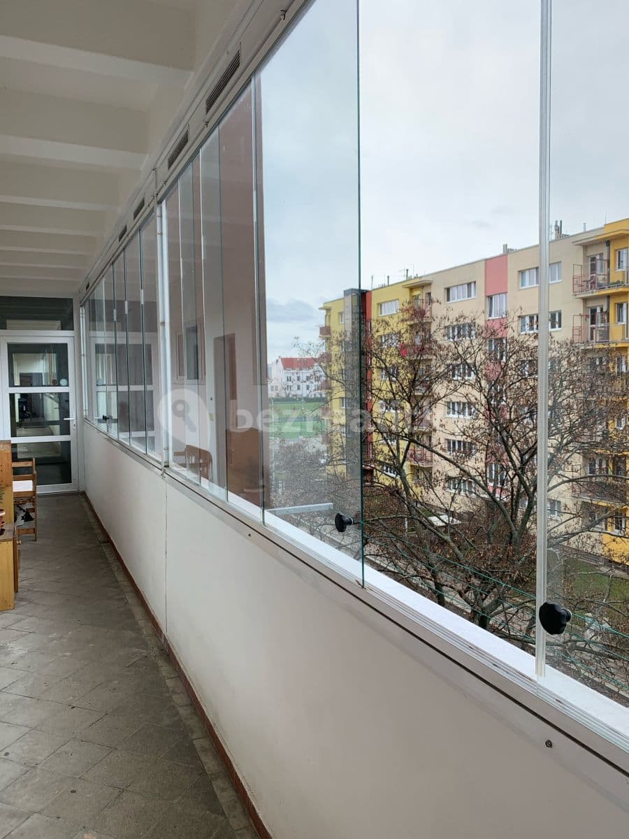 Pronájem bytu 1+1 45 m², Osadní, Praha, Praha Pronájem bytu 1+1 45 m², Osadní, Praha, Praha
