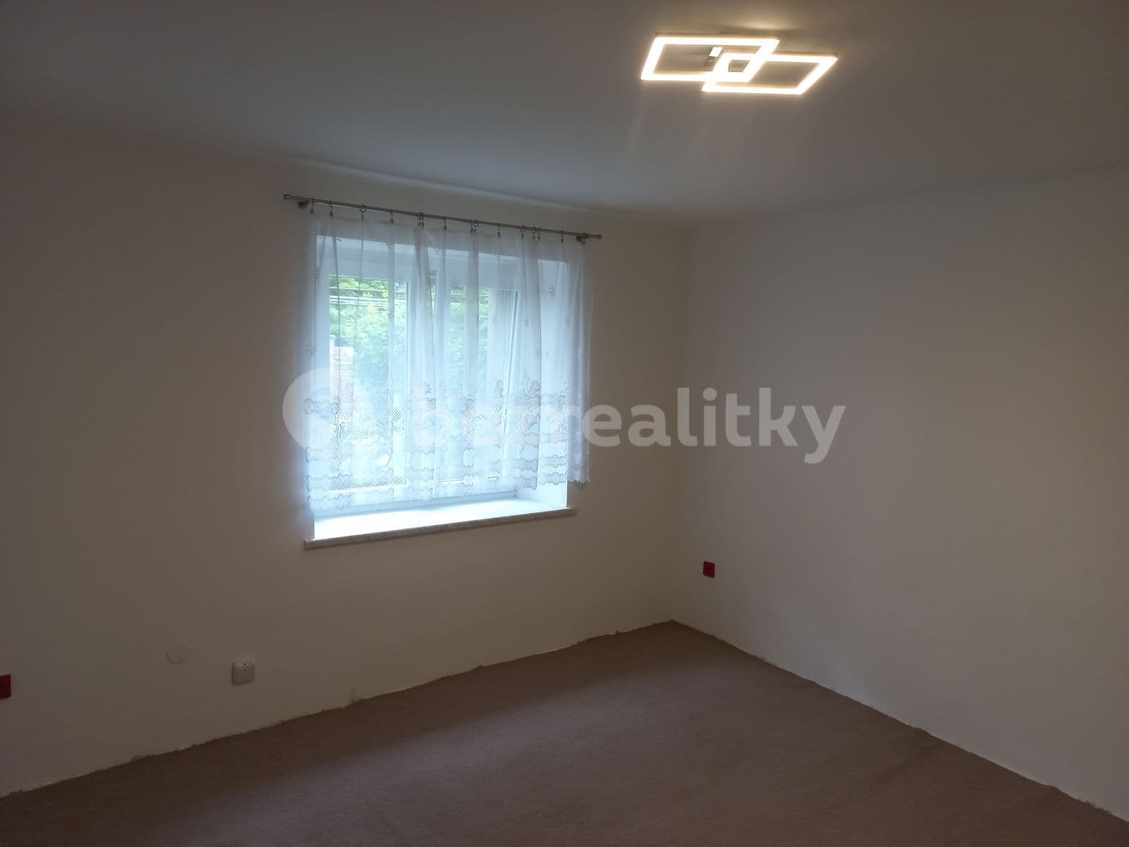 Pronájem bytu 1+1 33 m², Jasmínová, Brno, Jihomoravský kraj Pronájem bytu 1+1 33 m², Jasmínová, Brno, Jihomoravský kraj