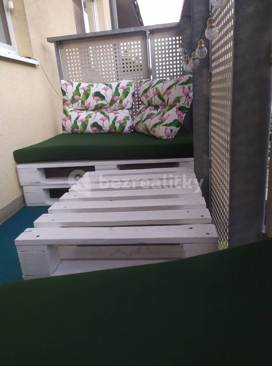 Pronájem bytu 2+kk 48 m², Zderadova, Brno, Jihomoravský kraj Pronájem bytu 2+kk 48 m², Zderadova, Brno, Jihomoravský kraj