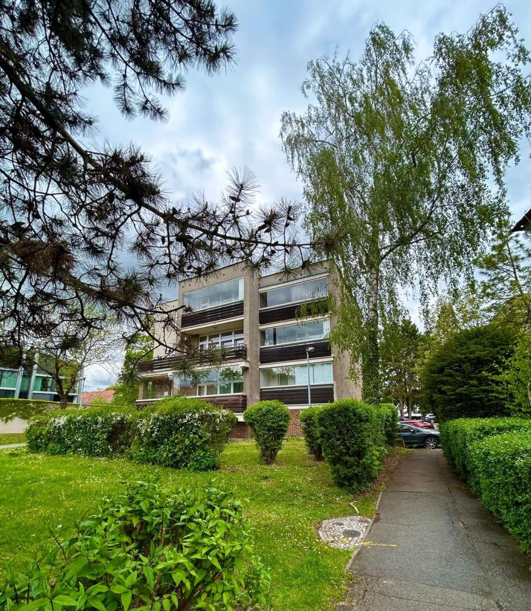 Pronájem bytu 2+1 50 m², K Červenému vrchu, Praha, Praha Pronájem bytu 2+1 50 m², K Červenému vrchu, Praha, Praha