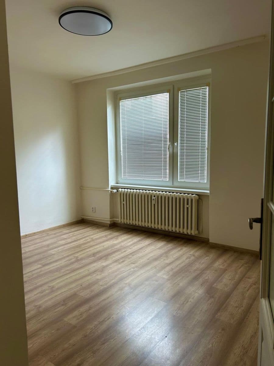 Pronájem bytu 2+1 50 m², K Červenému vrchu, Praha, Praha Pronájem bytu 2+1 50 m², K Červenému vrchu, Praha, Praha