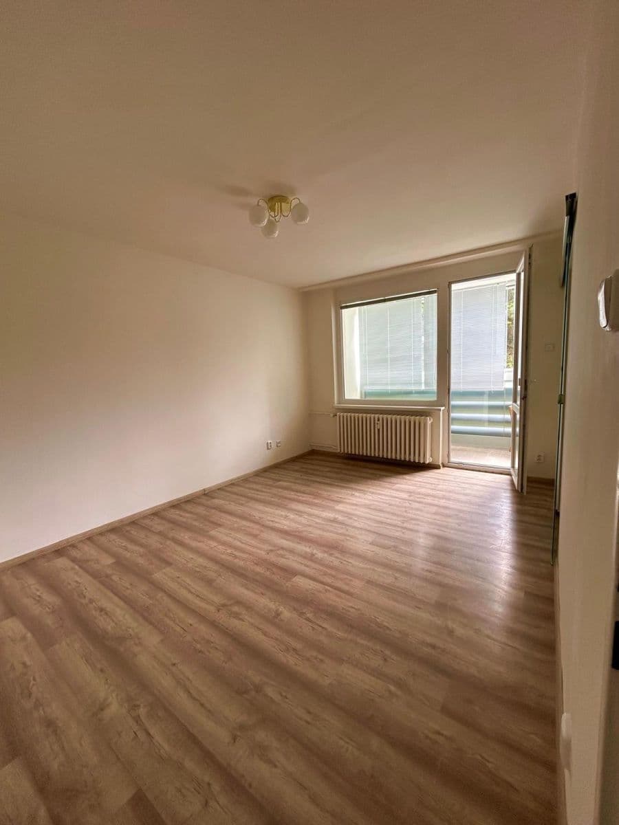 Pronájem bytu 2+1 50 m², K Červenému vrchu, Praha, Praha Pronájem bytu 2+1 50 m², K Červenému vrchu, Praha, Praha