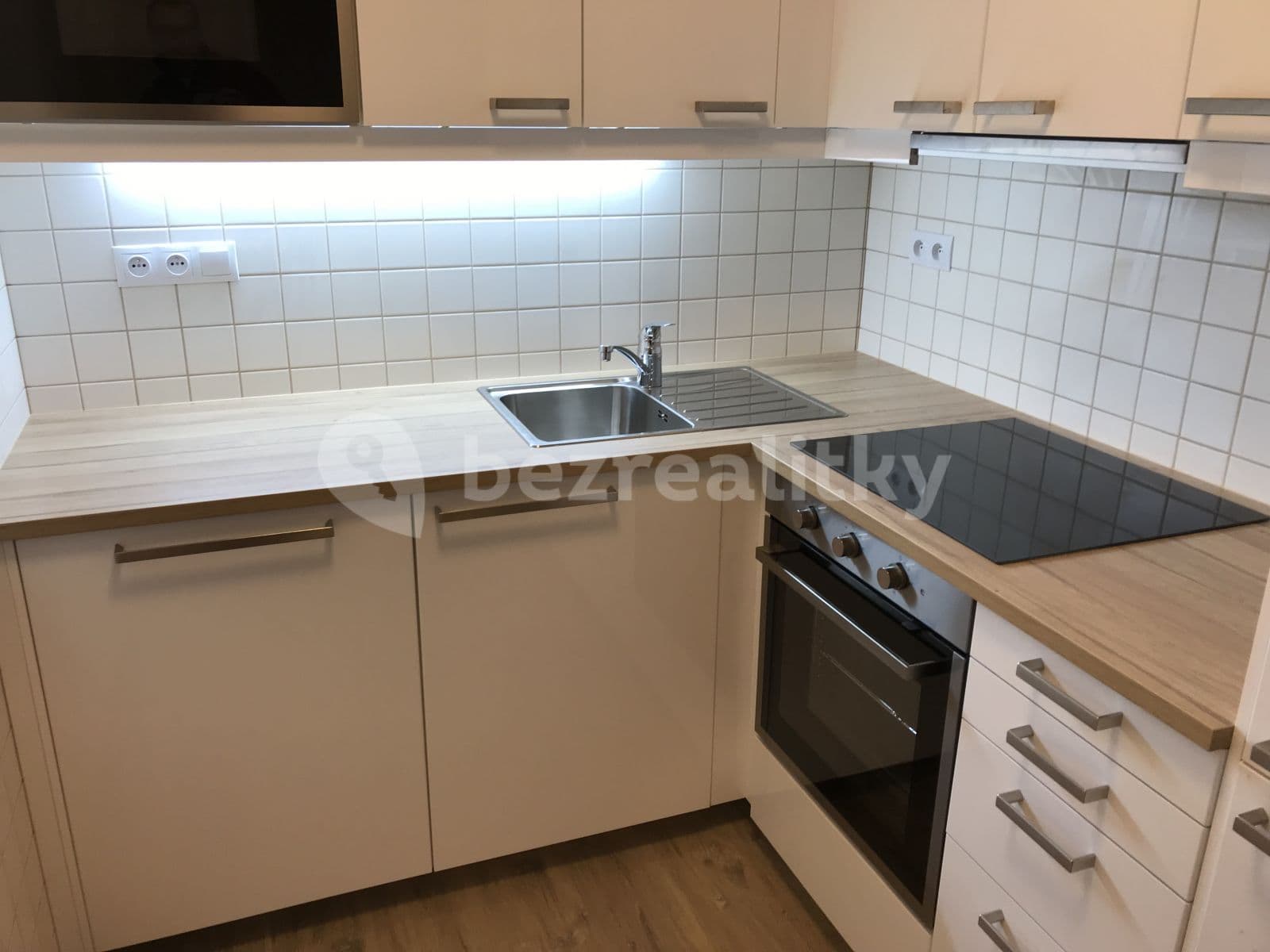 Pronájem bytu 2+kk 58 m², Toufarova, Praha, Praha Pronájem bytu 2+kk 58 m², Toufarova, Praha, Praha