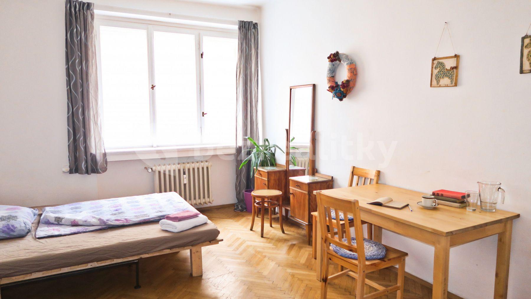 Pronájem bytu 1+1 86 m², Vrázova, Praha, Praha