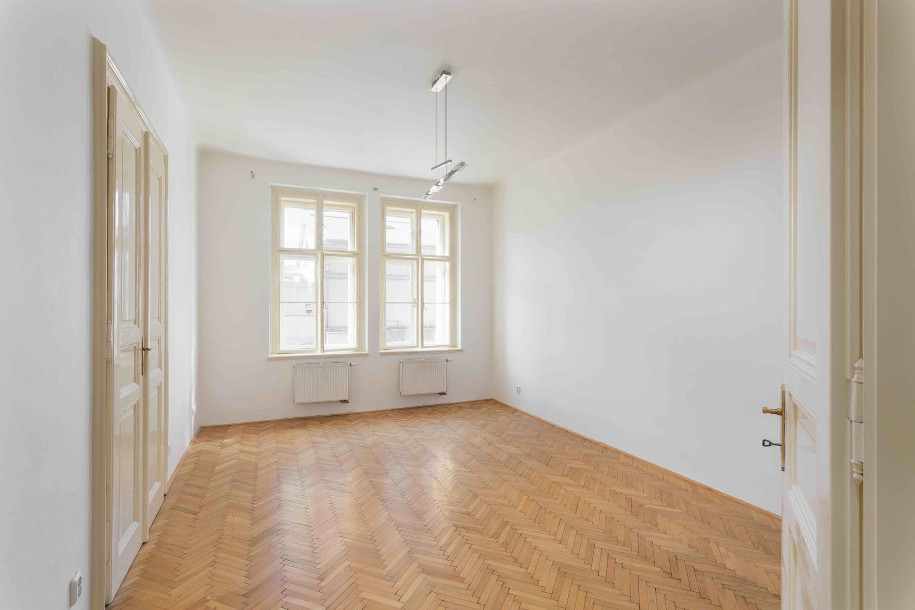 Pronájem bytu 3+1 96 m², Křižíkova, Praha, Praha Pronájem bytu 3+1 96 m², Křižíkova, Praha, Praha