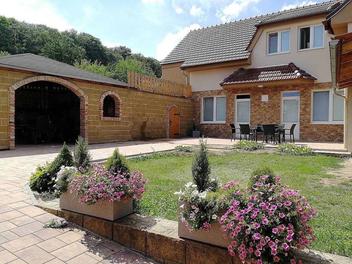 Pronájem chaty, chalupy, Milovice, Jihomoravský kraj Pronájem chaty, chalupy, Milovice, Jihomoravský kraj