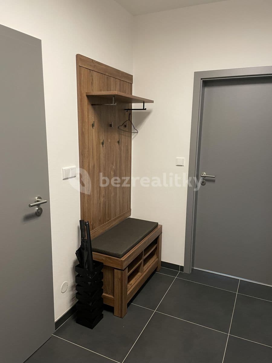Pronájem bytu 2+kk 65 m², Kunštátská, Poděbrady, Středočeský kraj Pronájem bytu 2+kk 65 m², Kunštátská, Poděbrady, Středočeský kraj