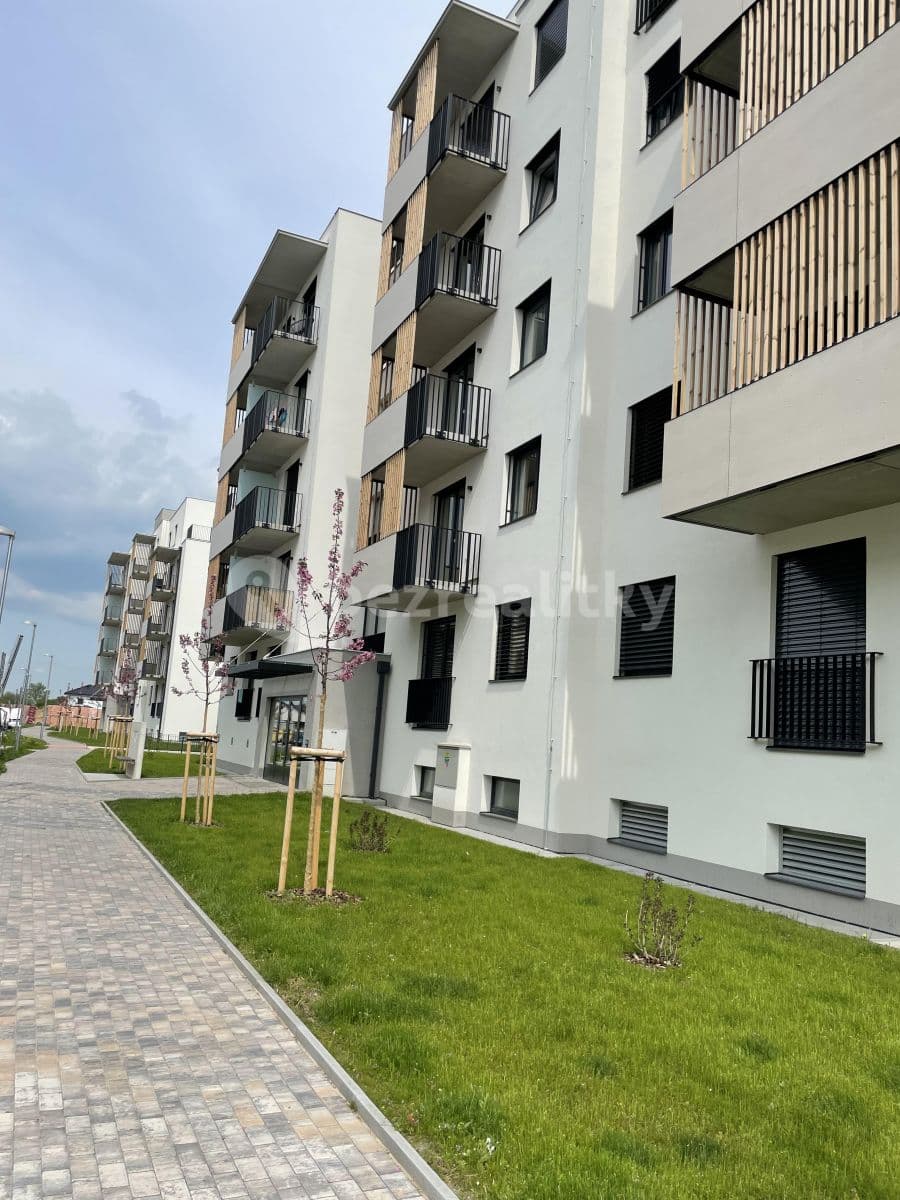 Pronájem bytu 2+kk 65 m², Kunštátská, Poděbrady, Středočeský kraj Pronájem bytu 2+kk 65 m², Kunštátská, Poděbrady, Středočeský kraj