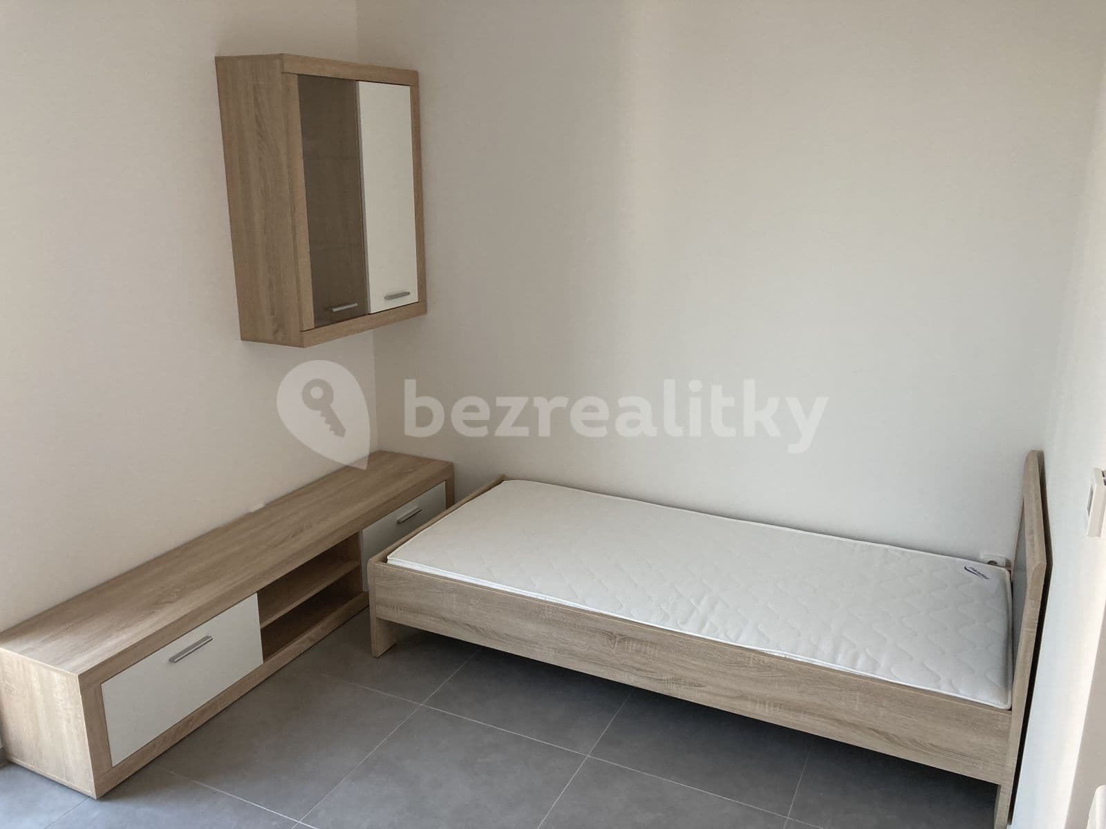 Pronájem bytu Garsoniéra 19 m², Křenová, Brno, Jihomoravský kraj Pronájem bytu Garsoniéra 19 m², Křenová, Brno, Jihomoravský kraj