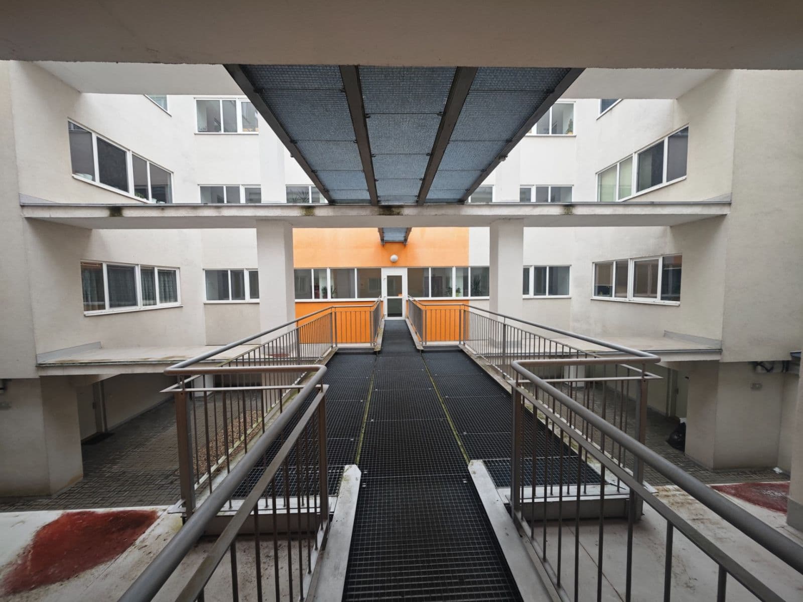 Prodej bytu 2+kk 49 m², Milovice, Středočeský kraj Prodej bytu 2+kk 49 m², Milovice, Středočeský kraj