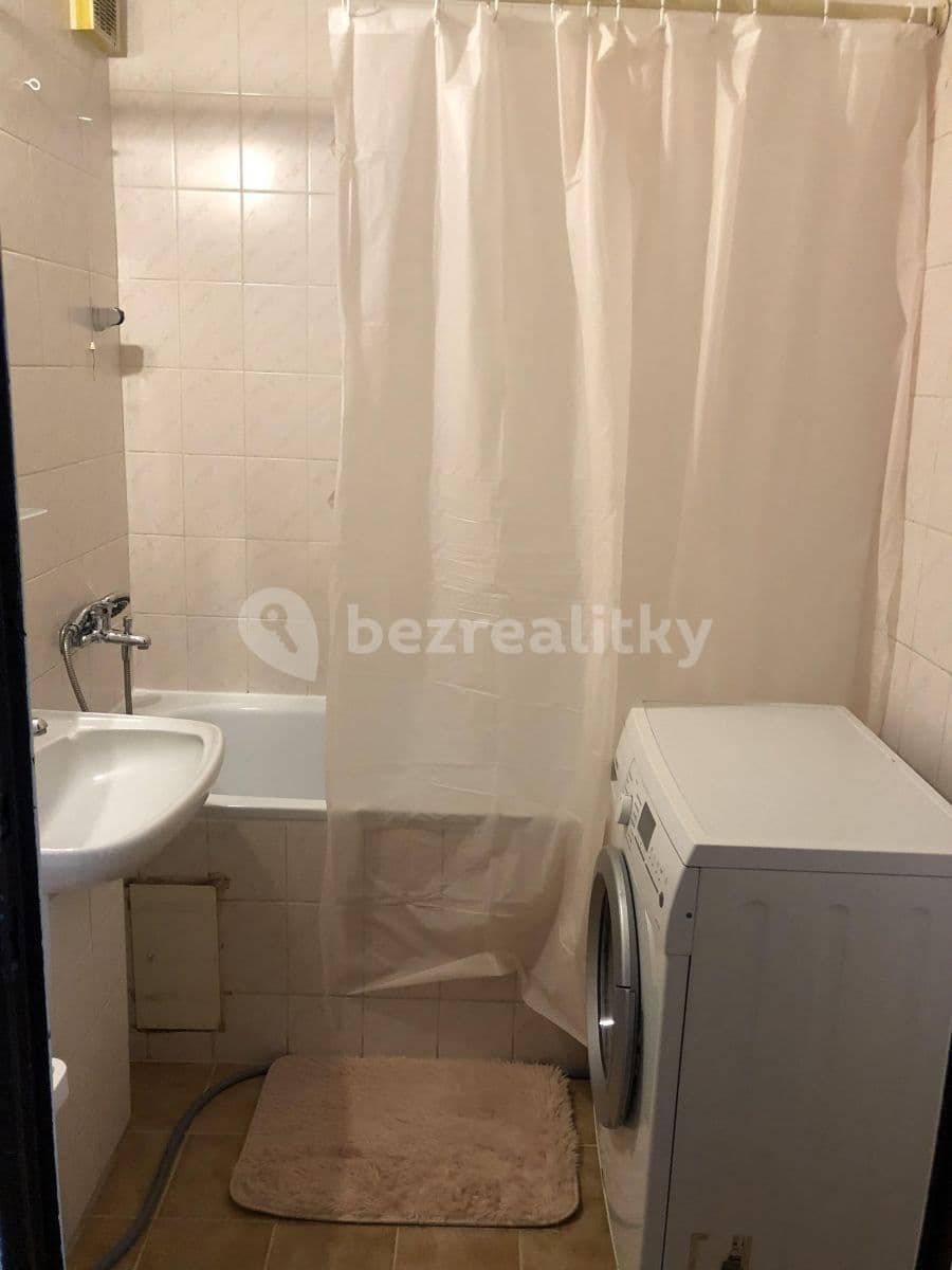 Pronájem bytu 2+1 65 m², Bezová, Liberec, Liberecký kraj Pronájem bytu 2+1 65 m², Bezová, Liberec, Liberecký kraj