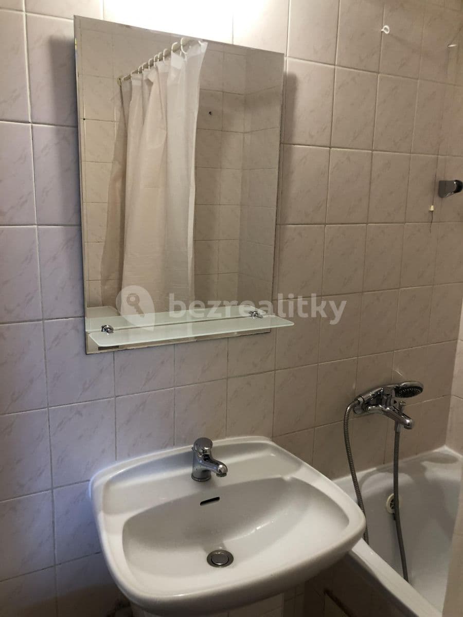 Pronájem bytu 2+1 65 m², Bezová, Liberec, Liberecký kraj Pronájem bytu 2+1 65 m², Bezová, Liberec, Liberecký kraj