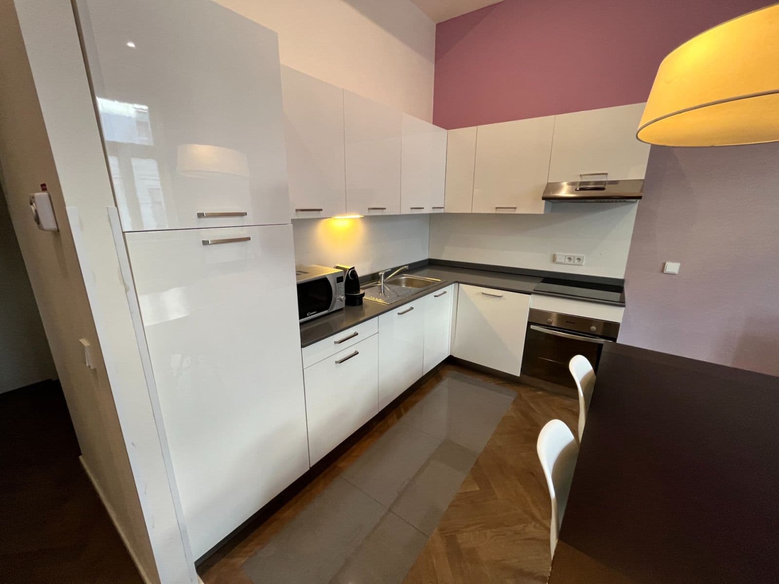 Pronájem bytu 2+kk 45 m², Staropramenná, Praha, Praha Pronájem bytu 2+kk 45 m², Staropramenná, Praha, Praha