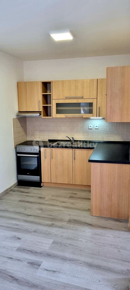 Pronájem bytu 2+kk 54 m², náměstí Míru, Fryšták, Zlínský kraj Pronájem bytu 2+kk 54 m², náměstí Míru, Fryšták, Zlínský kraj