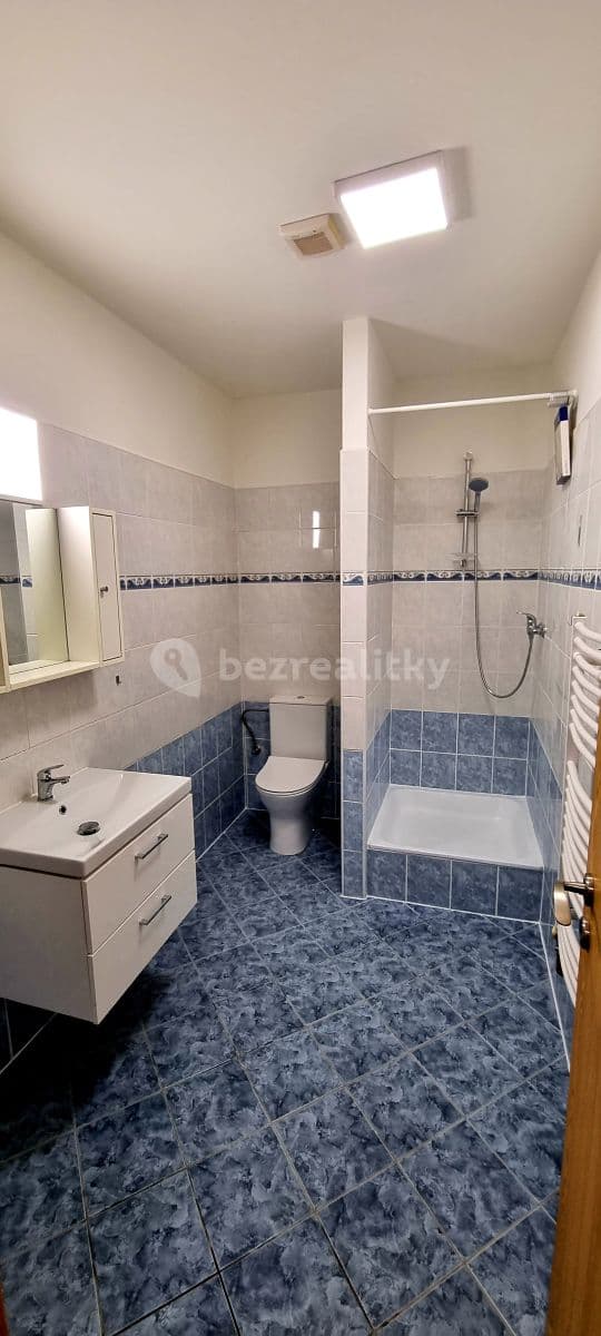 Pronájem bytu 2+kk 54 m², náměstí Míru, Fryšták, Zlínský kraj Pronájem bytu 2+kk 54 m², náměstí Míru, Fryšták, Zlínský kraj