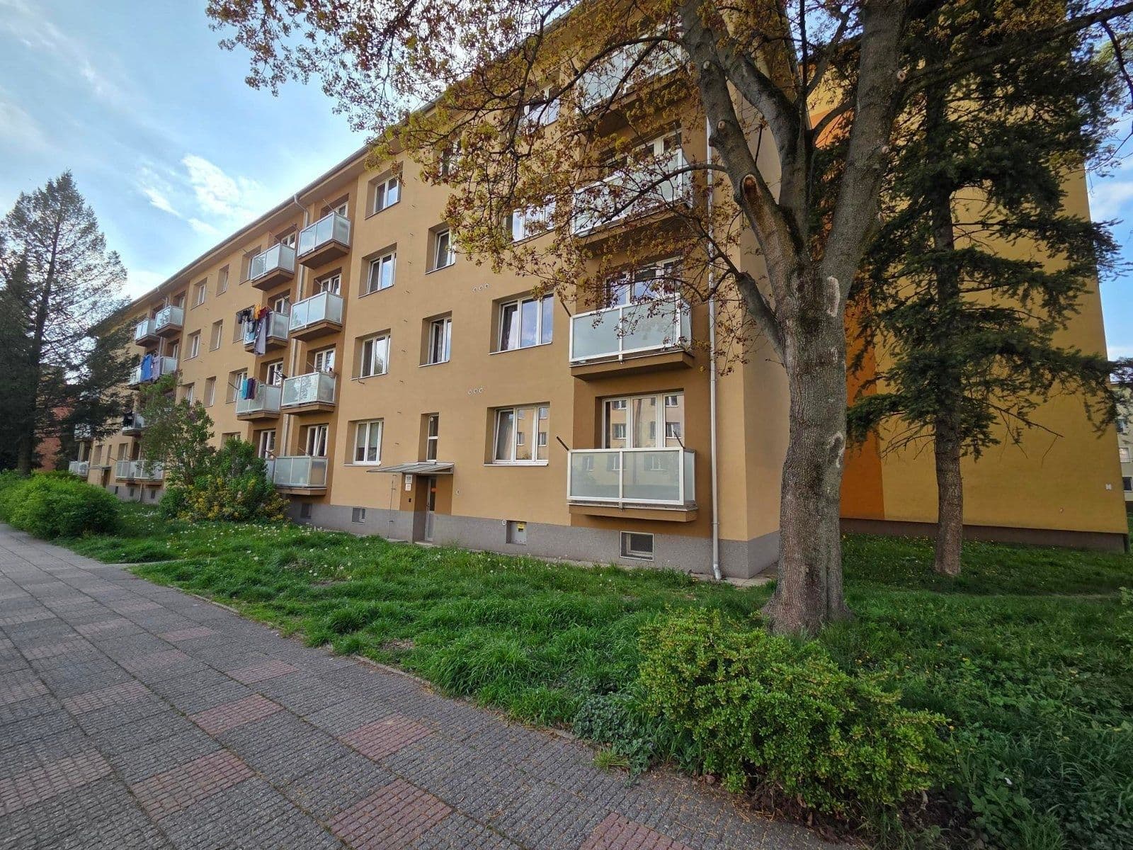 Pronájem bytu 3+1 66 m², Kosmonautů, Karviná, Moravskoslezský kraj Pronájem bytu 3+1 66 m², Kosmonautů, Karviná, Moravskoslezský kraj