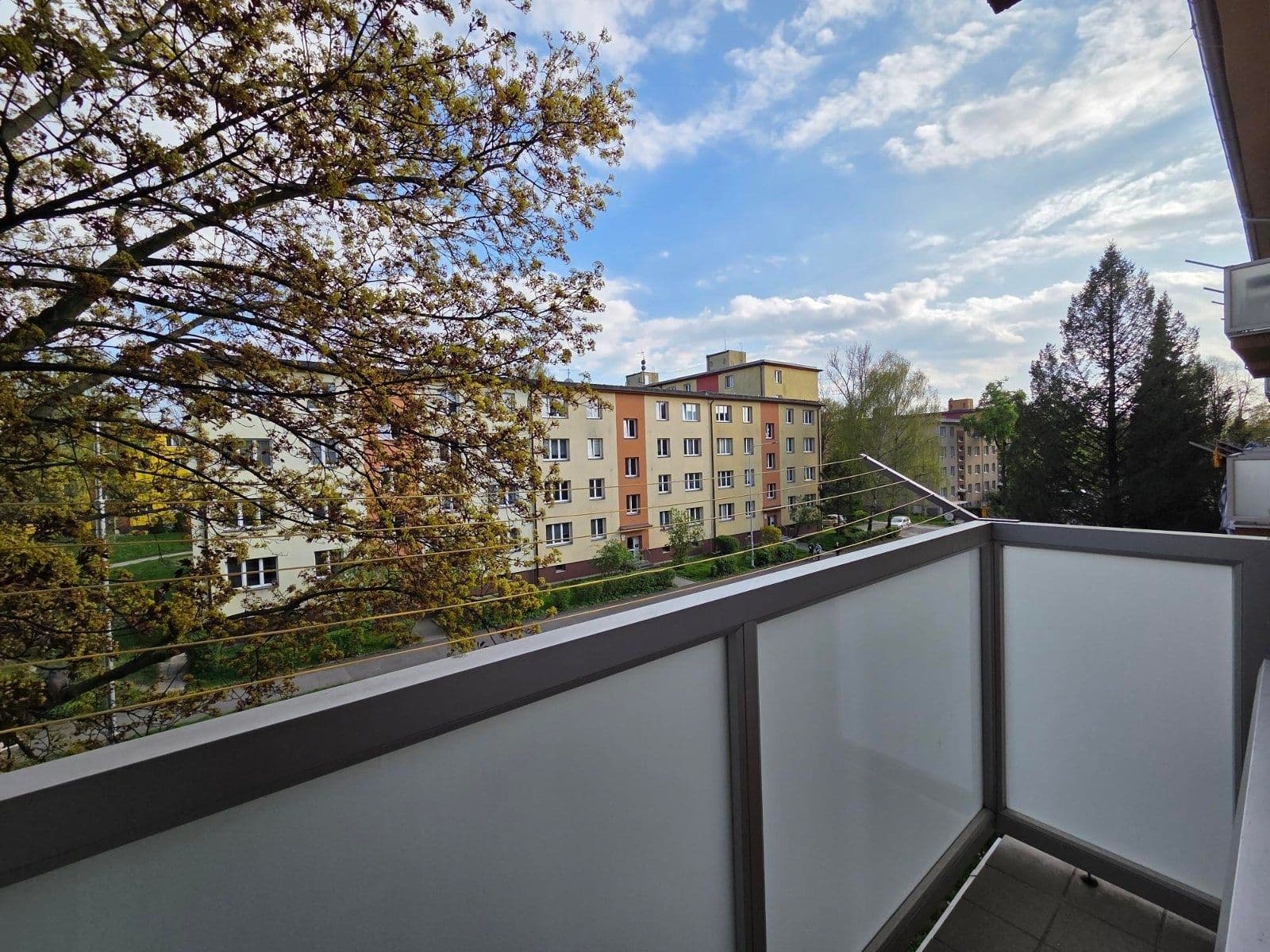 Pronájem bytu 3+1 66 m², Kosmonautů, Karviná, Moravskoslezský kraj Pronájem bytu 3+1 66 m², Kosmonautů, Karviná, Moravskoslezský kraj