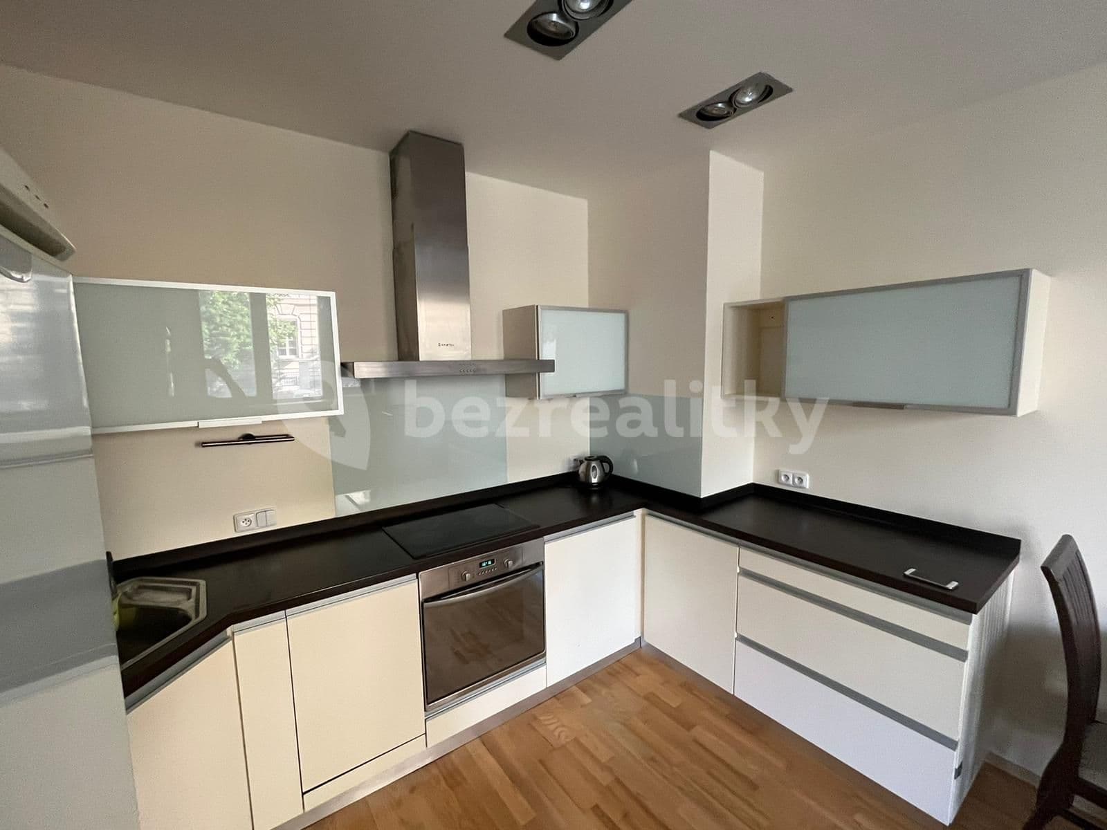 Pronájem bytu 2+kk 47 m², U reálky, Olomouc, Olomoucký kraj Pronájem bytu 2+kk 47 m², U reálky, Olomouc, Olomoucký kraj