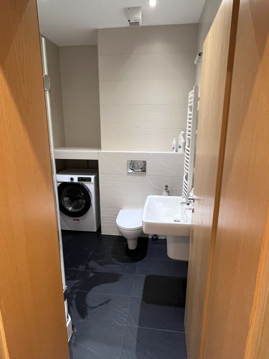 Pronájem bytu 2+kk 47 m², U reálky, Olomouc, Olomoucký kraj Pronájem bytu 2+kk 47 m², U reálky, Olomouc, Olomoucký kraj