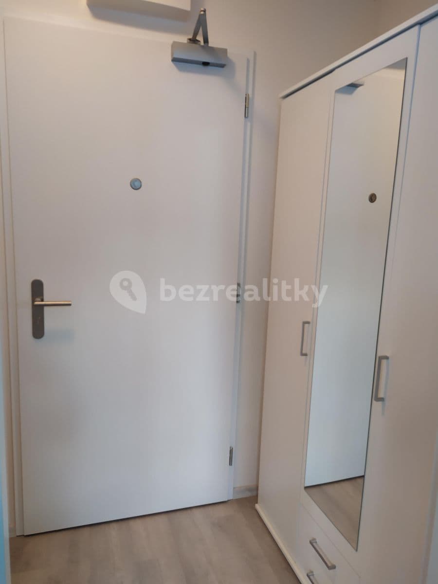 Pronájem bytu 1+kk 25 m², Perucká, Praha, Praha Pronájem bytu 1+kk 25 m², Perucká, Praha, Praha