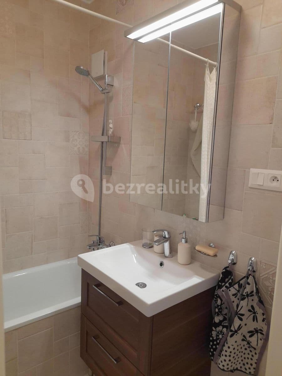 Pronájem bytu 3+1 70 m², Petržalka, Bratislavský kraj Pronájem bytu 3+1 70 m², Petržalka, Bratislavský kraj