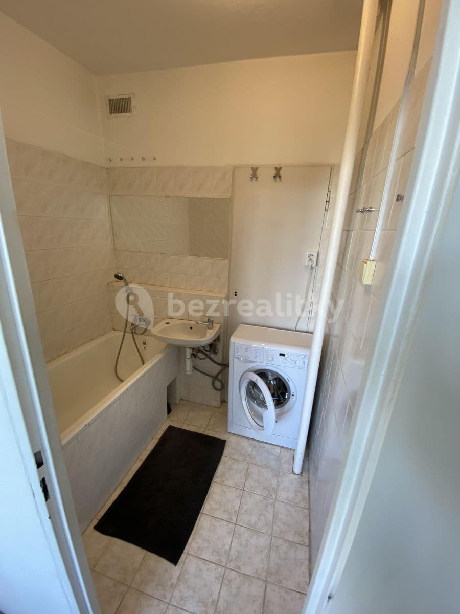 Pronájem bytu 3+1 76 m², Hvozdíková, Praha, Praha Pronájem bytu 3+1 76 m², Hvozdíková, Praha, Praha