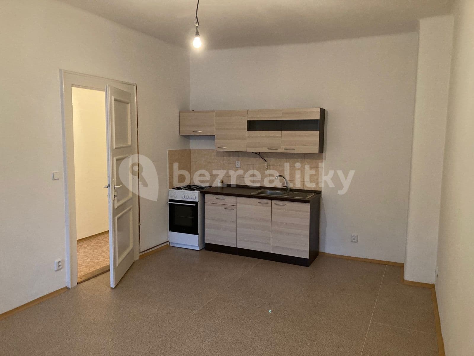 Pronájem bytu 1+kk 30 m², V Zahradách, Praha, Praha Pronájem bytu 1+kk 30 m², V Zahradách, Praha, Praha