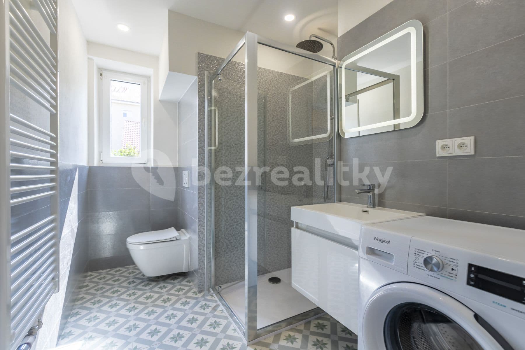 Pronájem bytu 3+kk 65 m², Dukelská, Odolena Voda, Středočeský kraj Pronájem bytu 3+kk 65 m², Dukelská, Odolena Voda, Středočeský kraj