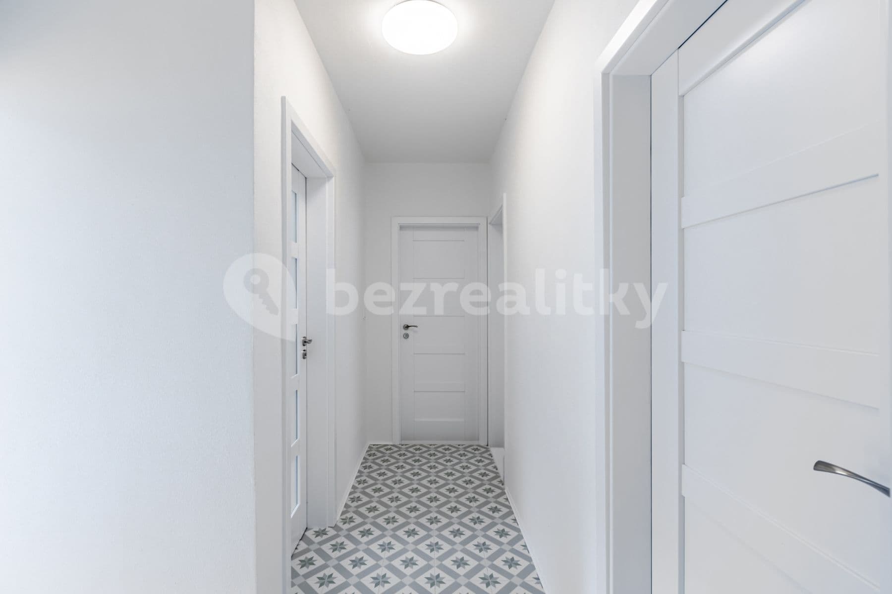 Pronájem bytu 3+kk 65 m², Dukelská, Odolena Voda, Středočeský kraj Pronájem bytu 3+kk 65 m², Dukelská, Odolena Voda, Středočeský kraj