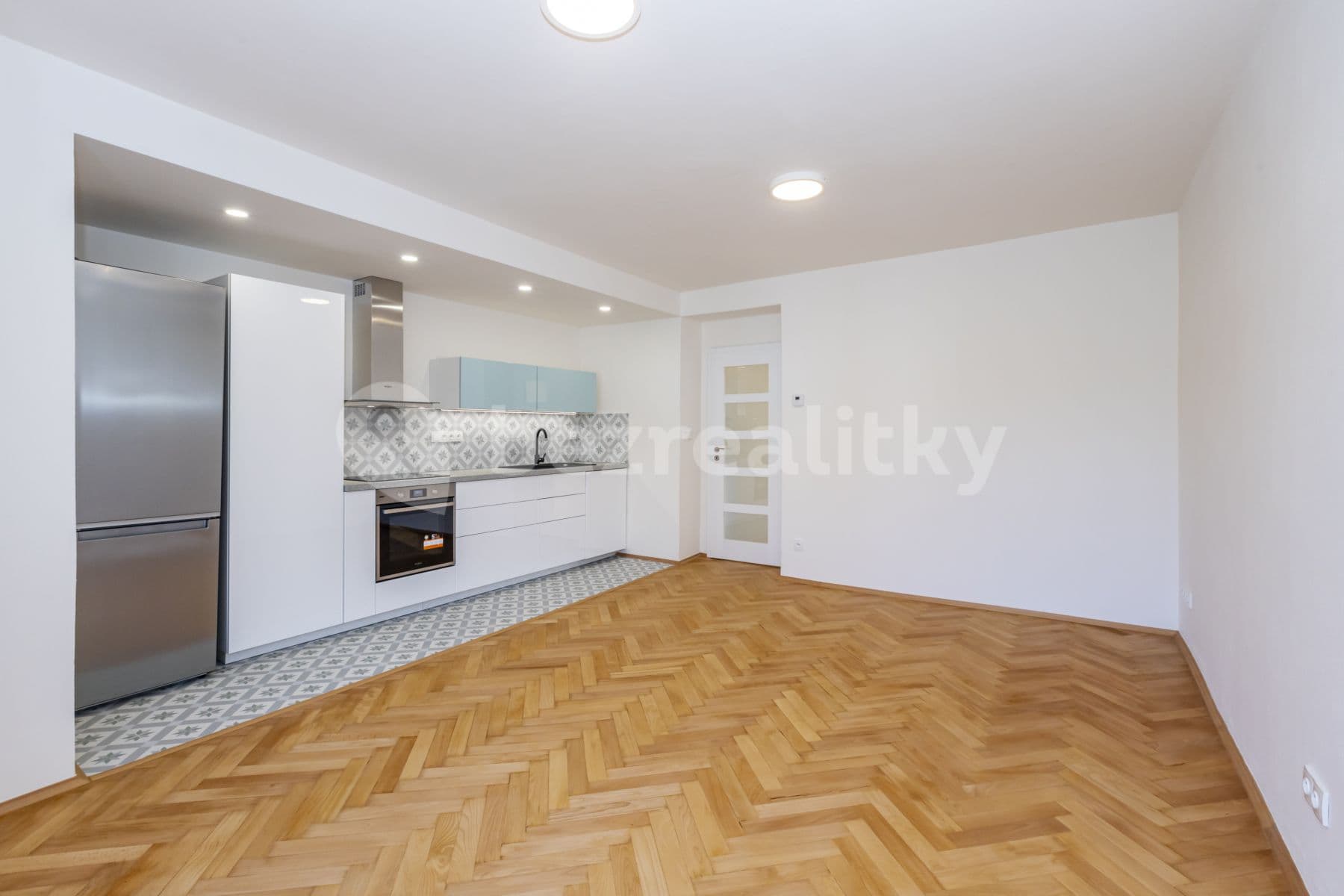 Pronájem bytu 3+kk 65 m², Dukelská, Odolena Voda, Středočeský kraj Pronájem bytu 3+kk 65 m², Dukelská, Odolena Voda, Středočeský kraj