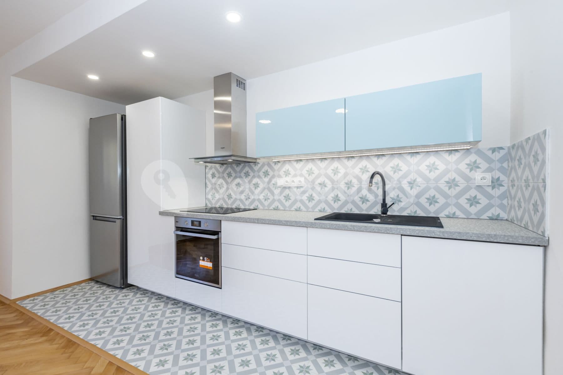 Pronájem bytu 3+kk 65 m², Dukelská, Odolena Voda, Středočeský kraj Pronájem bytu 3+kk 65 m², Dukelská, Odolena Voda, Středočeský kraj