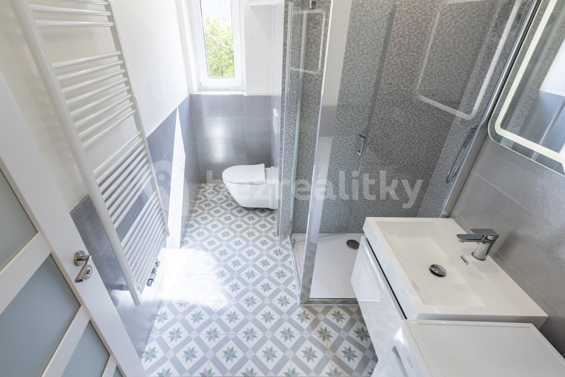 Pronájem bytu 3+kk 65 m², Dukelská, Odolena Voda, Středočeský kraj Pronájem bytu 3+kk 65 m², Dukelská, Odolena Voda, Středočeský kraj