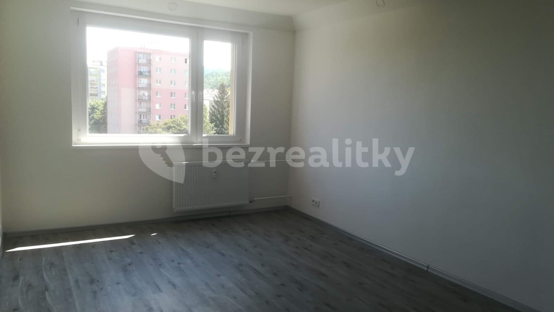 Pronájem bytu Garsoniéra 25 m², Charkovská, Karlovy Vary, Karlovarský kraj Pronájem bytu Garsoniéra 25 m², Charkovská, Karlovy Vary, Karlovarský kraj