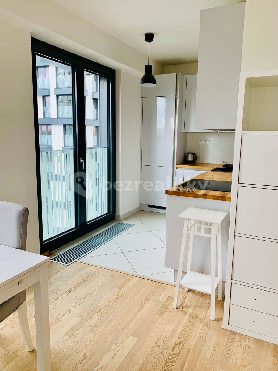 Pronájem bytu 2+kk 71 m², Olšanská, Praha, Praha Pronájem bytu 2+kk 71 m², Olšanská, Praha, Praha