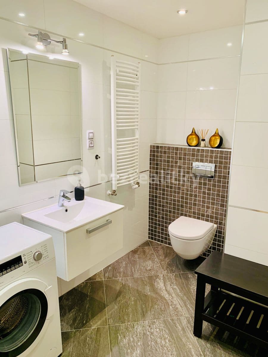 Pronájem bytu 2+kk 71 m², Olšanská, Praha, Praha Pronájem bytu 2+kk 71 m², Olšanská, Praha, Praha