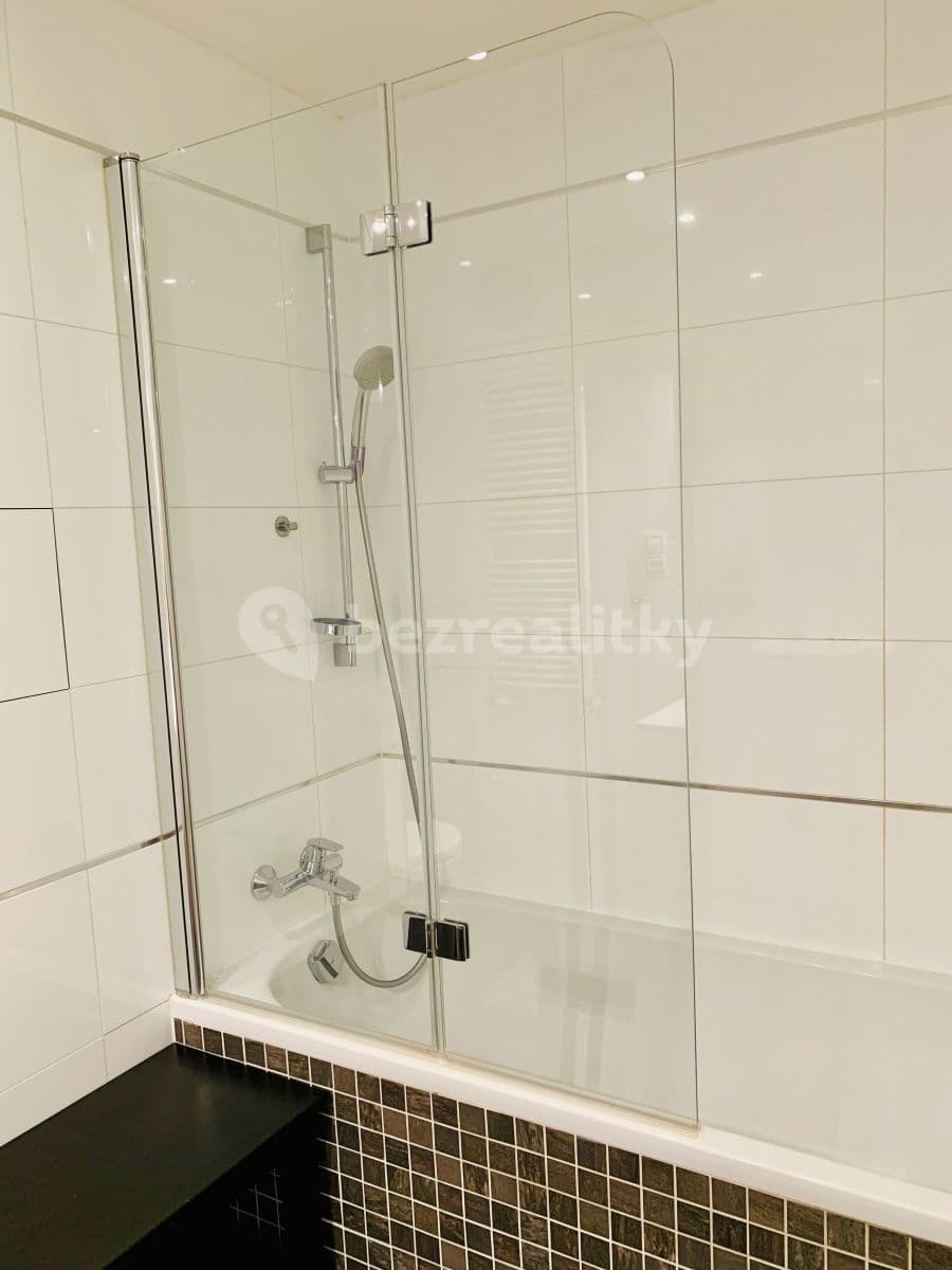Pronájem bytu 2+kk 71 m², Olšanská, Praha, Praha Pronájem bytu 2+kk 71 m², Olšanská, Praha, Praha