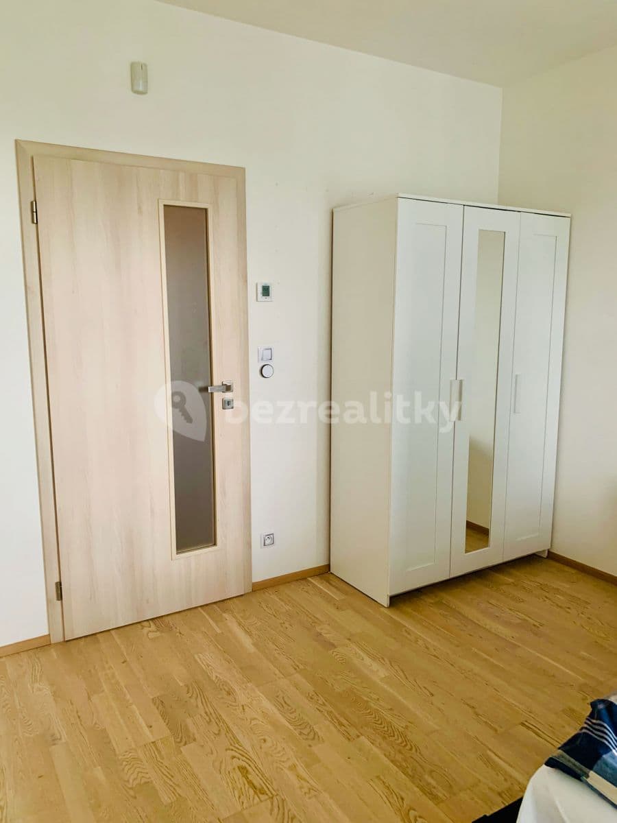 Pronájem bytu 2+kk 71 m², Olšanská, Praha, Praha Pronájem bytu 2+kk 71 m², Olšanská, Praha, Praha