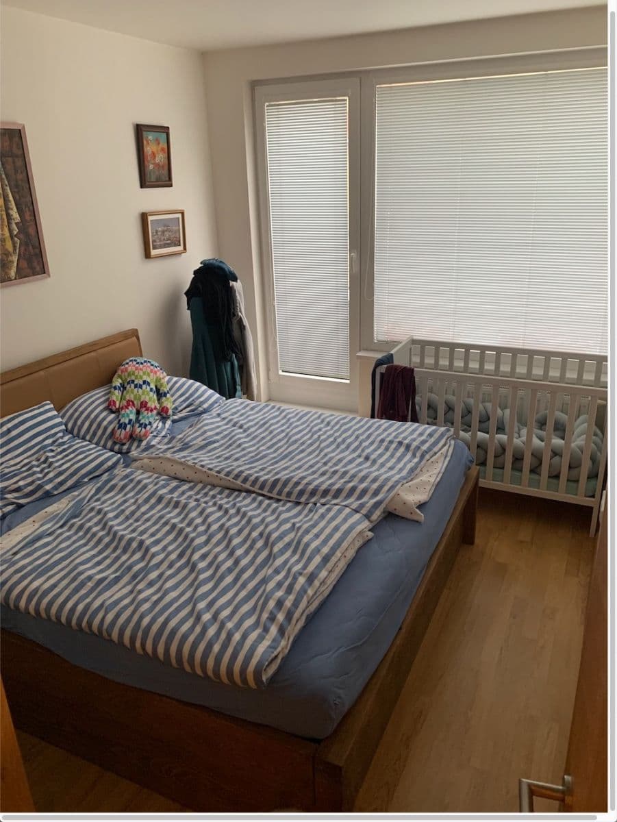 Pronájem bytu 3+kk 80 m², V Zahradách, Praha, Praha Pronájem bytu 3+kk 80 m², V Zahradách, Praha, Praha