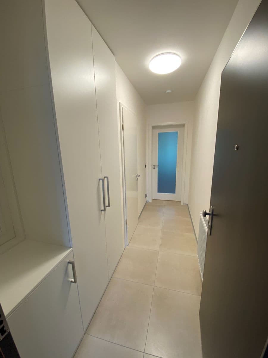 Pronájem bytu 1+kk 31 m², K Vltavě, Praha, Praha Pronájem bytu 1+kk 31 m², K Vltavě, Praha, Praha
