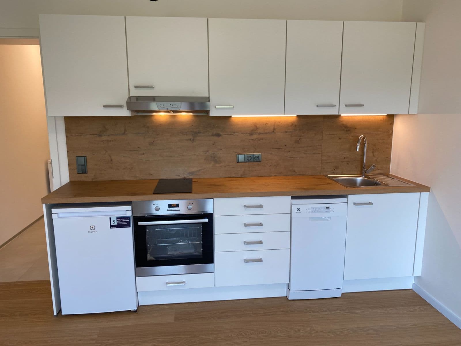 Pronájem bytu 1+kk 31 m², K Vltavě, Praha, Praha Pronájem bytu 1+kk 31 m², K Vltavě, Praha, Praha
