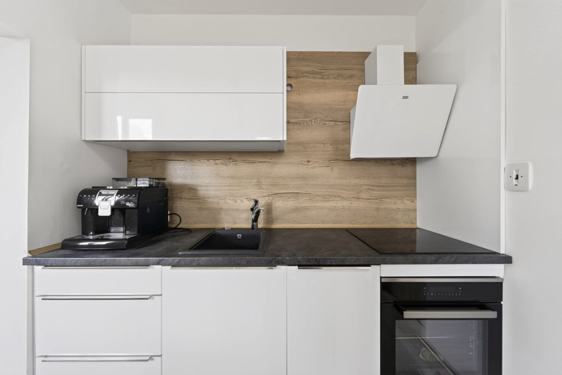 Pronájem bytu 2+1 36 m², Na Vinici III., Klášter, Plzeňský kraj Pronájem bytu 2+1 36 m², Na Vinici III., Klášter, Plzeňský kraj