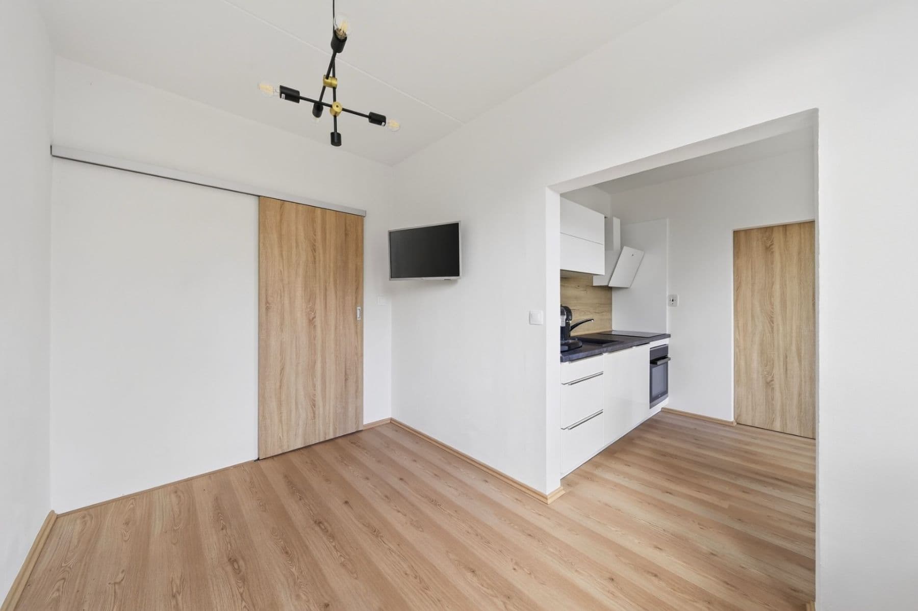 Pronájem bytu 2+1 36 m², Na Vinici III., Klášter, Plzeňský kraj Pronájem bytu 2+1 36 m², Na Vinici III., Klášter, Plzeňský kraj